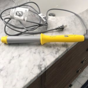 Dry bar wrap party wand